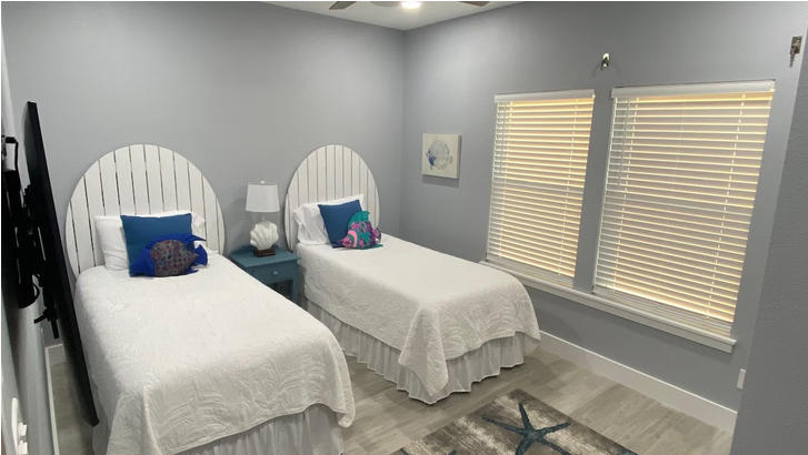 Twin-bed bedroom